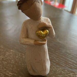 Willow Tree Figurine “Keepsake”